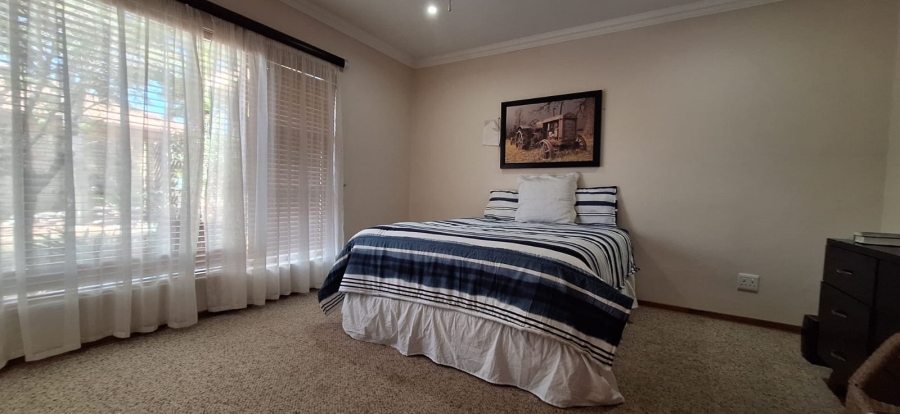 4 Bedroom Property for Sale in Hillcrest Northern Cape